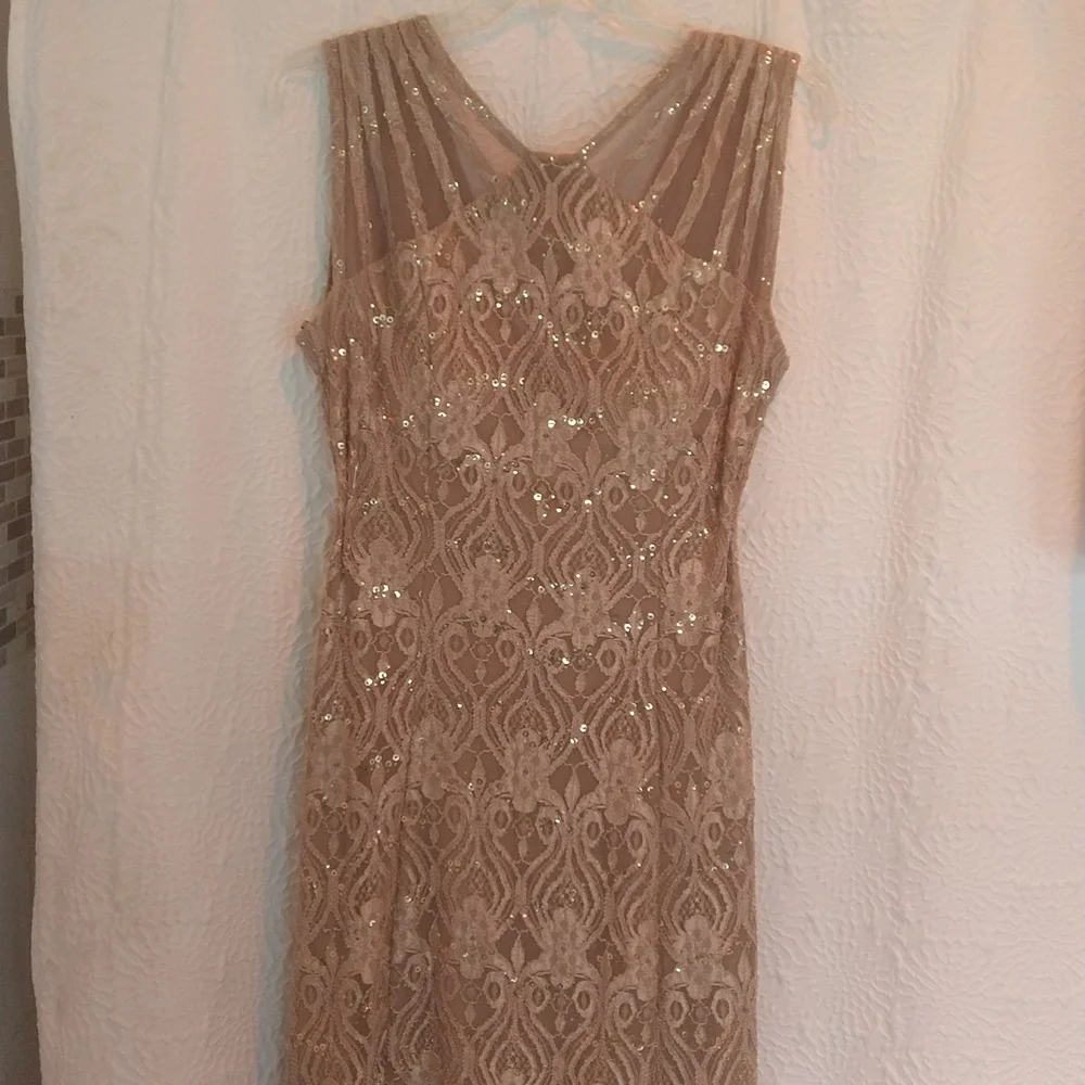 Dress - Picture 1 of 1